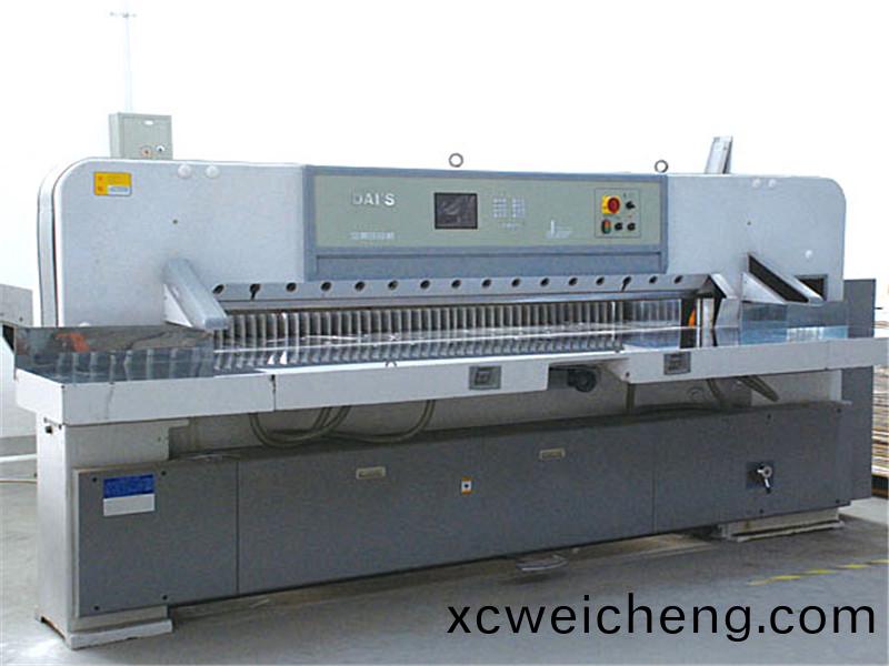 數(shù)(shu)字(zi)高(gao)速切(qie)紙機(jī)(ji)