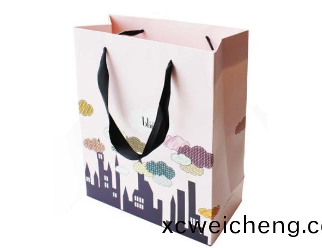 手(shou)提袋包(bao)裝印(yin)刷(shua)的特性(xing)與包(bao)裝印(yin)刷常見(jian)問題